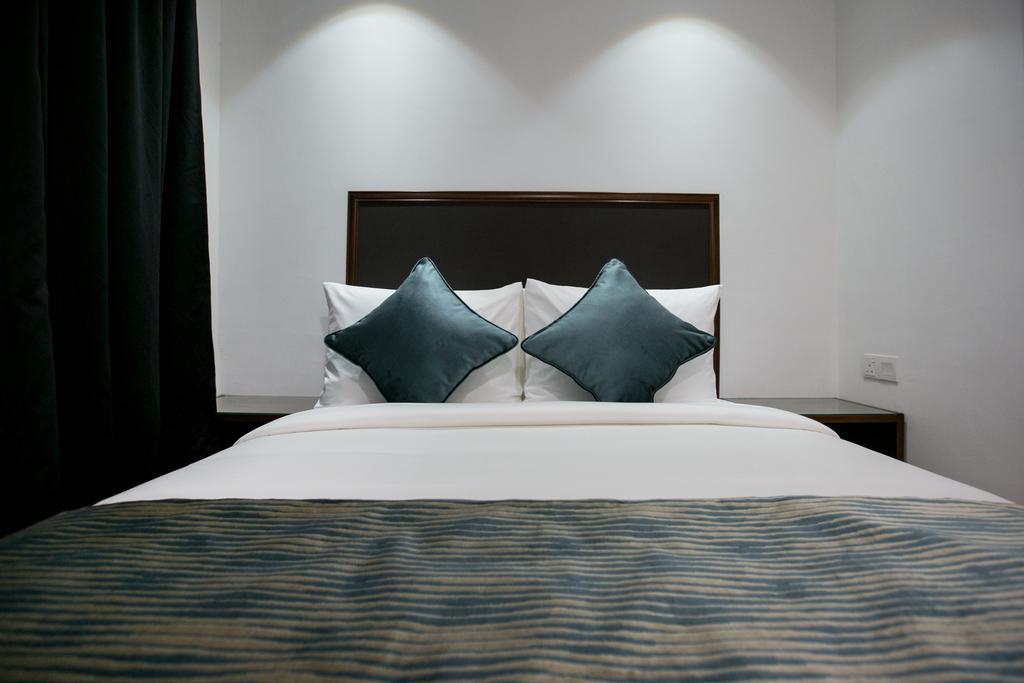 Belllo Hotel Jb Central Johor Bahru Room photo